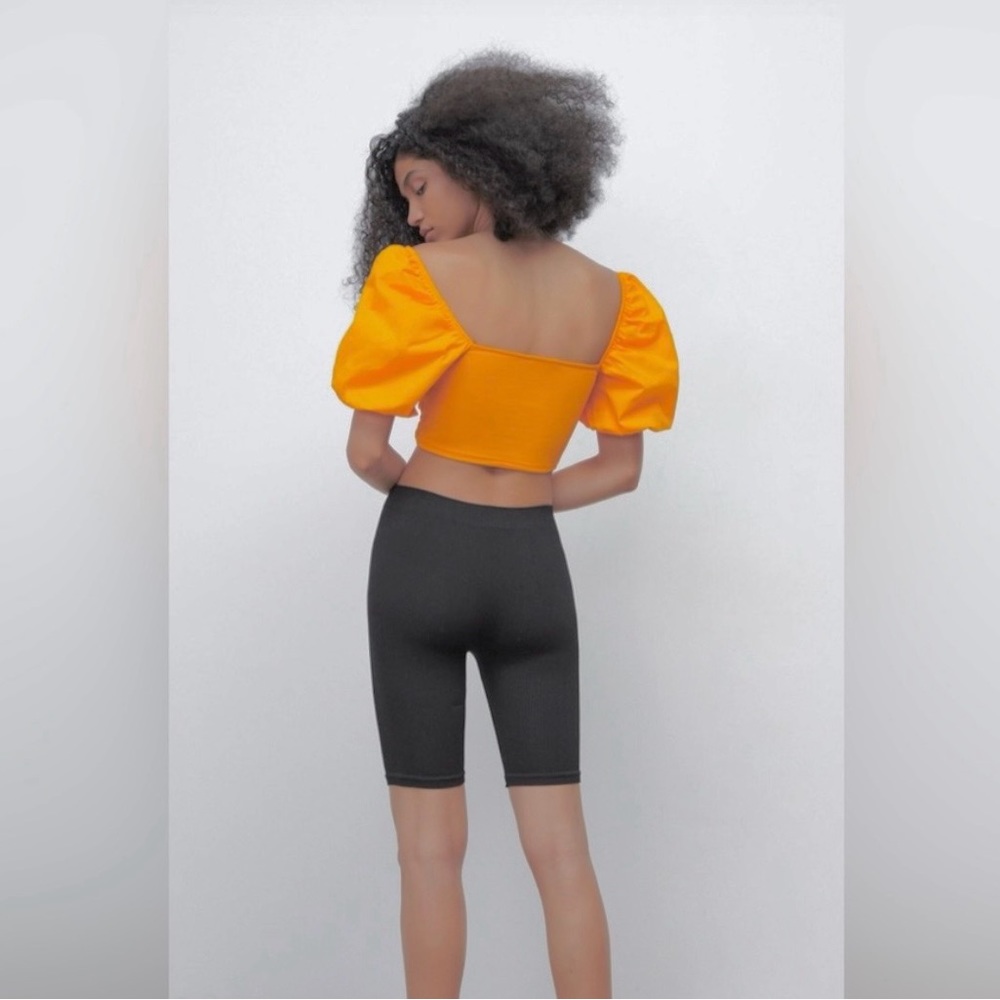 NEW Zara crop top with puff sleeves - Picture 2 of 5